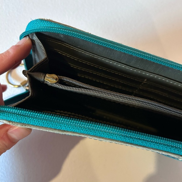 Fossil Multicolor Striped Wallet - Picture 5 of 7